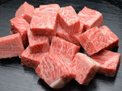 最高峰の肉質を食べやすくカット！松阪牛サイコロステーキ肉(サーロイン)500ｇ