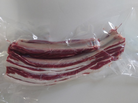 数量限定エゾシカスペアリブ1パック500g以上（3〜5本）
長さや本数に違いがあります