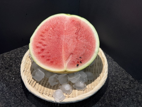 お得！【はね出しスイカ】（ご家庭用）規格外販売7kgセット