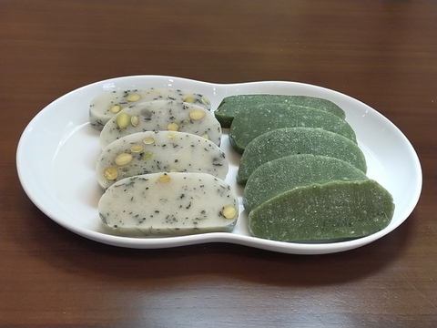 【阿部農縁】おいしい切り餅 [豆餅：青大豆使用] (4枚入り:200g)、[草餅] (5枚入り:230g) 各1個セット