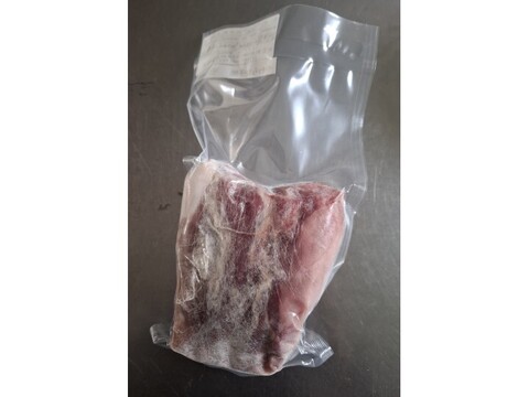 ジビエ　やわらか仔イノシシ【皮付き】　モモ 　ブロック　280g