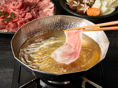 【冬ギフト】モモしゃぶしゃぶ用900g〈薄さにこだわりました‼濃厚な旨味でヘルシー〉【のし対応】