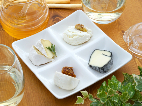 【信州産】やぎさんのミルクで作る竹炭シェーブルチーズ（ネロカプラ）
