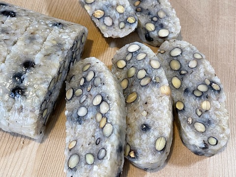 《2/19(木)発送》玄米豆餅【天日干し・無肥料・栽培期間中農薬不使用のお米】