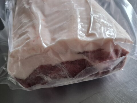 ジビエ　【オスイノシシ】　ロース　ブロック　1200g