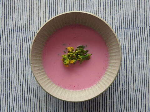 【小玉サイズ】寒さに耐えて糖度が増す　冬採りビーツ　赤（2kg）（直径５cmほど）