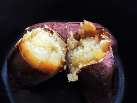 【まるでスイーツ！な絶品やきいも】カーボン釜で焼いた濃密な甘さ！自家栽培シルクスイートの焼き芋 クール冷蔵便でお届け