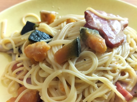 まろあじ 食べ切りバターナッツかぼちゃ（約1kg 2〜3玉 ）