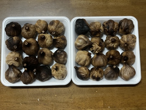 売り切り　お値下げ価格　22 自然栽培　黒にんにく 人気　たっぷり32個
令和7年度新物　食べやすくて美味しい