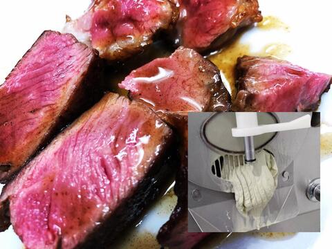 全て北海道産！　２種類の羊乳ジェラート（計４個）、羊肉ベーコン１５０ｇとロース、肩ロース羊肉（計３００ｇ）