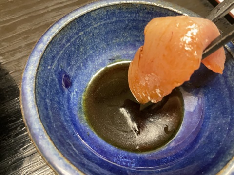 【冬は旨すぎる】コシナガマグロ/バケ/本マグロに似た姿と味/脂のり抜群/原体4kgの1/4【腹】【今だけ生】