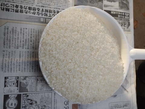 玄米、きぬ光、風袋込みの5キロ(炊く際の水量は、普段通りで)