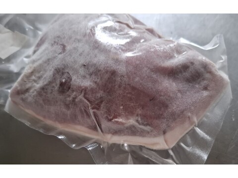 ジビエ　やわらか仔イノシシ　【皮付き】　ランプ　ブロック　420g