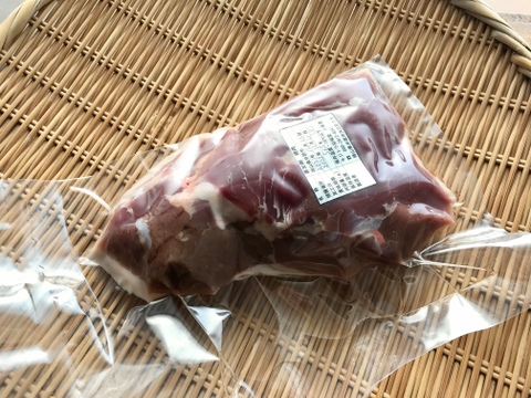 《ジビエ》✨仔猪✨【 猪肉ロース 565g ブロック】8