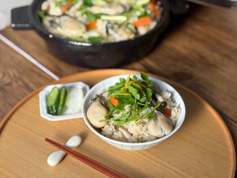 【三つ星店出身シェフ監修】宮城県の食材を楽しむ！セリ香る旨み出汁の牡蠣ごはん 2食セット