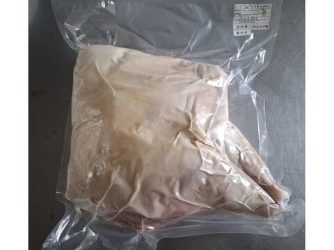 ◎！！大特価！！◎【丸焼き用　半身】やわらか仔イノシシ【皮付き・骨付き】4800g