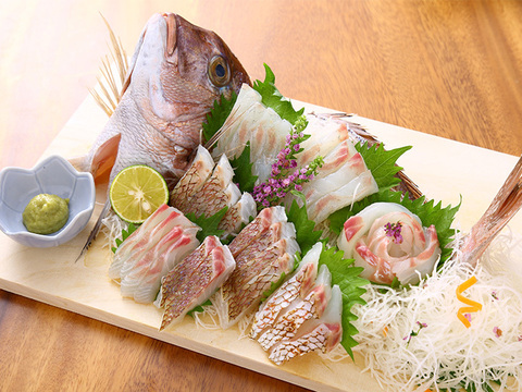 【簡単で本格的！】縁起の良い真鯛を使って幸運を引き寄せるおもてなし料理を！【スキンレス/皮あり】