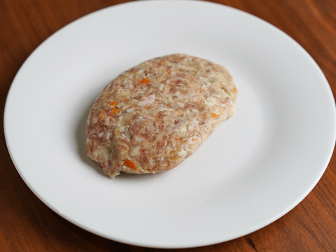 肉汁があふれる！10％の希少厳選豚「だいじょ豚」手造りハンバーグ４個