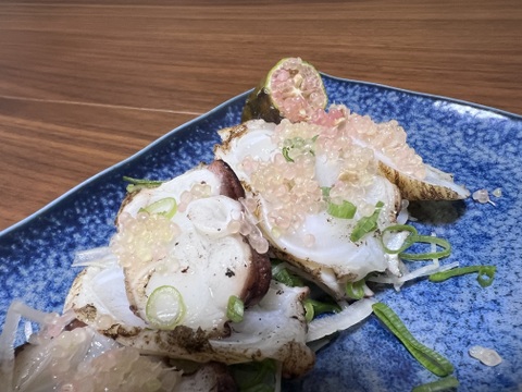 太陽をたっぷり浴びた露地栽培の
フィンガーライム
(少しのキズあります)　50g