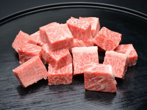 最高峰の肉質を食べやすくカット！松阪牛サイコロステーキ肉(サーロイン)600ｇ