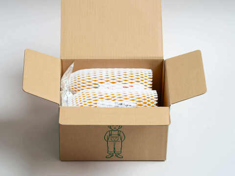 【みかんジュース】1本にみかん約20個分のストレート果汁が入ってます♪／500ｍL×4本