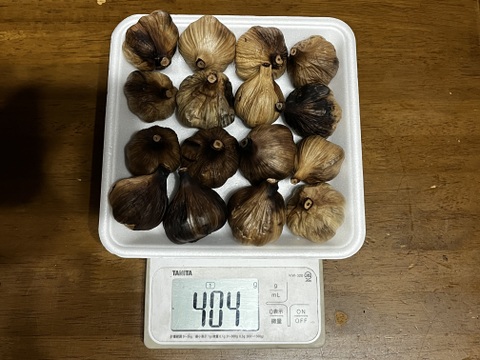 16 自然栽培　黒にんにく 人気　たっぷり32個
令和7年度新物　食べやすくて美味しい