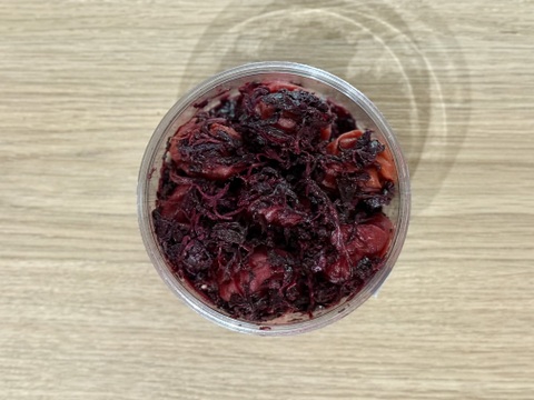 梅農家が美味しい！紫蘇薫る白干し梅。（梅干し７粒、紫蘇たっぷり５０ｇ）