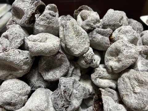 お買い得！R7年　昔ながらの干し柿　長野産　約600g（約12〜15個）