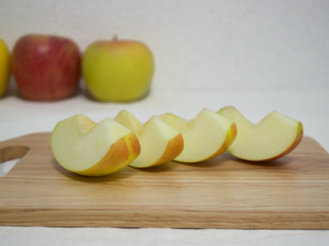 【お買い得】小玉りんご詰め合わせ（家庭用10kg・40～50玉）