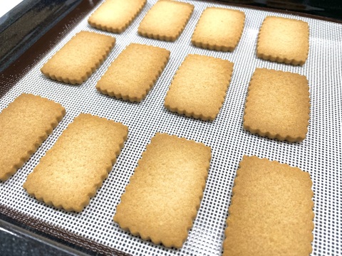 【冬季限定】ブルーベリー農家が作る グルテンフリークッキーサンド