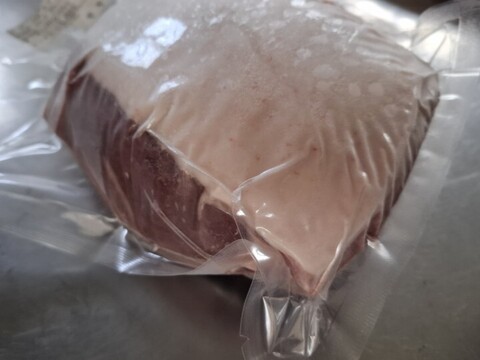 ジビエ　イノシシ　モモ　ブロック　1020g