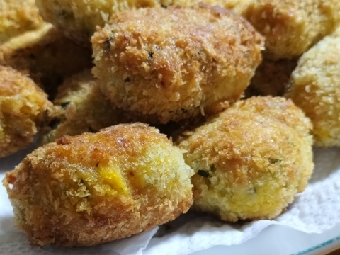 ★旨味がトロけ出す。ロロン(カット＆1玉)で幸せな一時を【化学農薬肥料不使用】（約2000g： カット/約500g＋１玉/約1500g）