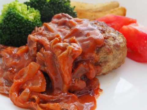 甘みとコクの強いトマトをぎゅっと凝縮したそのまま食べても美味しい「トマトの一番星ピューレ」380ｇ入り