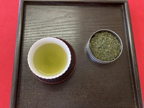 特別な日の一品に！【静岡県富士市産】特上煎茶100ｇ袋入り３本セット