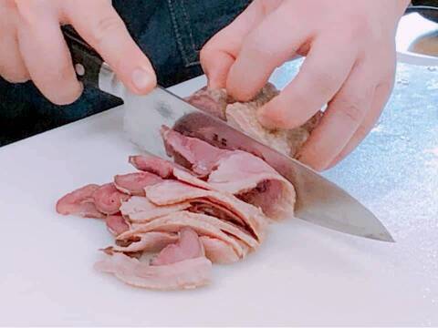 【貴族が選ぶ完成形】脂と赤身の黄金比 極上”猪ロース” 野性×気品が共存するジビエの真髄🍖お試しキャンペーン約200g