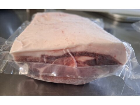 ジビエ　イノシシ　ロース　ブロック　1280g