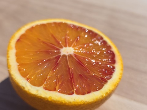 箱込約2㌔　ブラッドオレンジタロッコ　大きさ不ぞろい