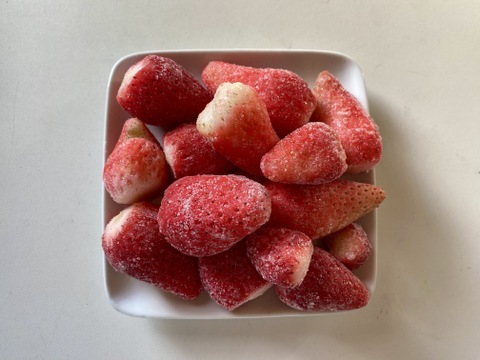 お買い得！訳あり冷凍あきひめ1㎏(500g×2袋）🍓本州の方限定
