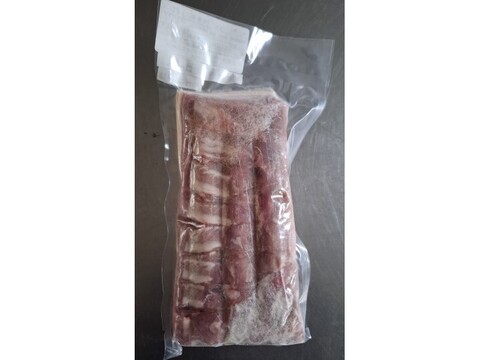 ジビエ　やわらか仔イノシシ【皮付き】ロース　ブロック 　380g