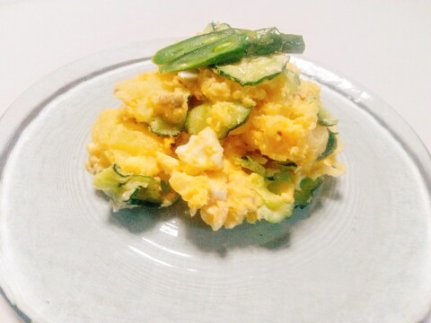 【M~Lサイズ】農薬・化学肥料不使用！
山の赤土で育った赤じゃが「デジマ」3キロ。