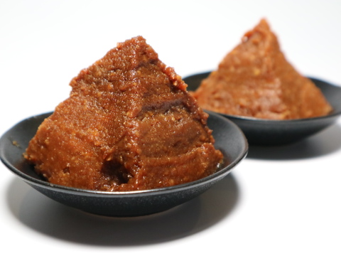 【長期熟成2年-500g】幻の大豆"八鹿浅黄(ようかあさぎ)"を100%使用したプレミアム無添加味噌 -地場品種大豆の豊潤な味と香りを感じられます。