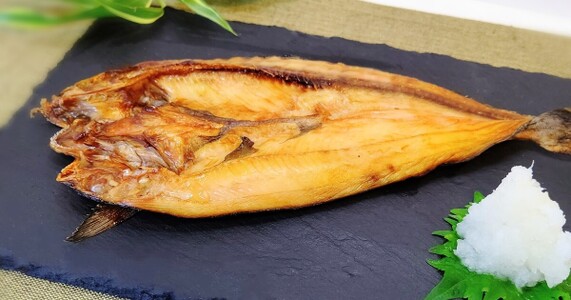 魚の開きをふっくら焼く方法｜火加減と焼き時間の目安