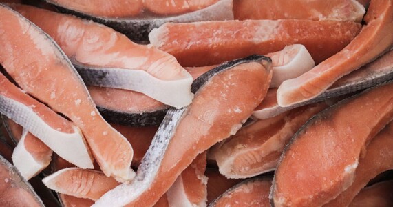 魚の解凍方法を種類別に解説｜旨みを逃さないコツ