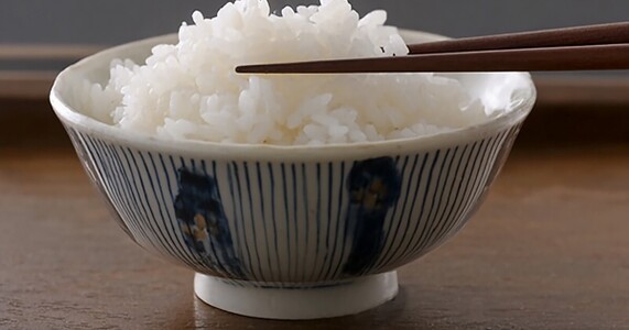 米の茶碗一杯は何グラム？盛り方別の重さとカロリー一覧
