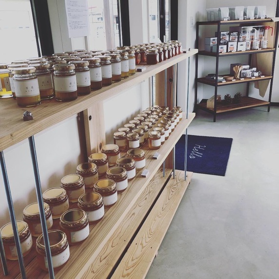 みつばな Honey Shop