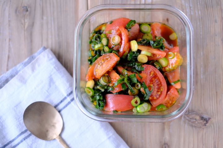 九条一遍ねぎとトマトのマリネ