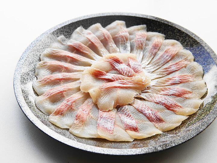 ふっくらな身と香ばしさ！イワナ 5尾 焼き魚サイズ（100~120g/尾）冷凍川魚 養殖 調理レシピ付き ／ おかず 塩焼き 骨酒 敬老の日 誕生日  ギフトなどにおすすめ：石川県産のその他魚｜食べチョク｜産地直送(産直)お取り寄せ通販 - 農家・漁師から旬の食材を直送